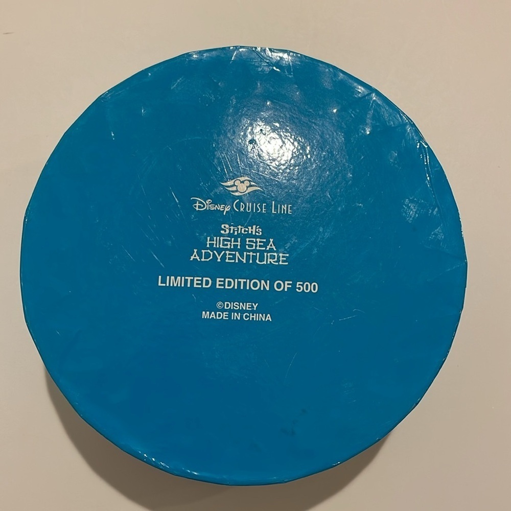 Disney Pins DCL Stitch’s High Sea Adventure Flower Lei Box of 5 Pins - Picture 2 of 6